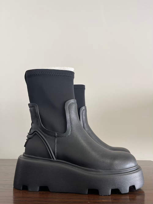 FAVELA All Stud BLACK FLATFORM BOOTS - Image 3