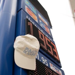 THE.ISLAND.PROJECT. cap light grey ριαλιτι ιζ χαρντ